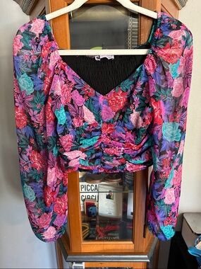 SO Floral Ruched V-Neck Long Sleeve Crop Top - Pink, Purple, Teal